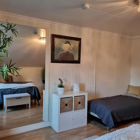 Апартаменты Loftsleilighet Vennesla